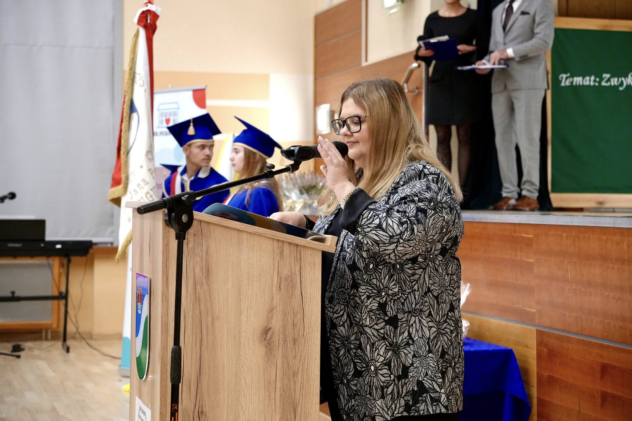 2-	Przemówienie Dyrektor Szkoły Moniki Adamowicz podczas uroczystości